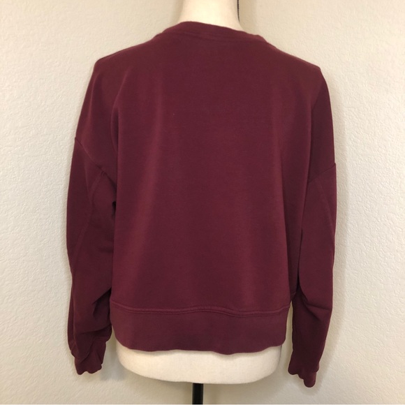 Nike Logo Embroidered Cropped Crewneck Sweatshirt Maroon Size Medium - Picture 4 of 8